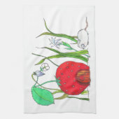 schattige veldmuis en grote rode aardbeienhuis theedoek (Verticaal)