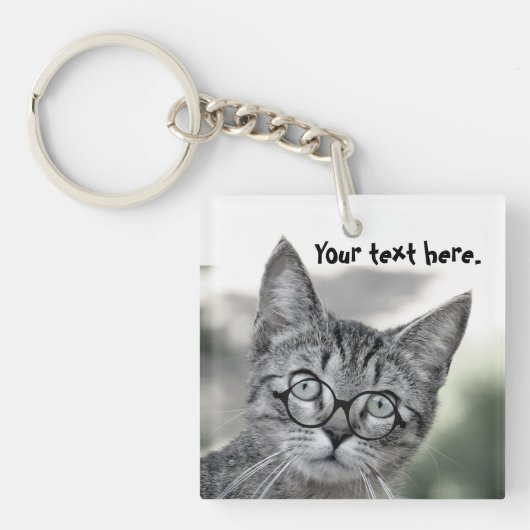 Schattige Verraste Kat met Bril Sleutelhanger (Voorkant)