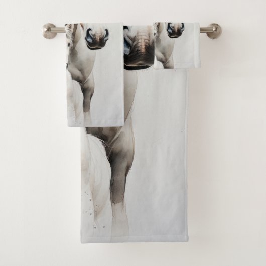 Schattige veulen met moederpaard bad handdoek (Insitu)