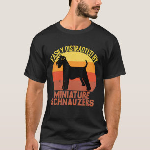 Schattige VINTAGE hond gemakkelijk afgeleid door M T-shirt