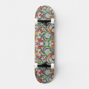 Schattige vintage kleurrijke witte paisley patrone persoonlijk skateboard