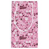 schattige vogels en roze bloemen klein cadeauzakje (Voorkant)