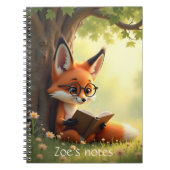 Schattige vos die een boek leest, op maat gemaakt  notitieboek (Voorkant)