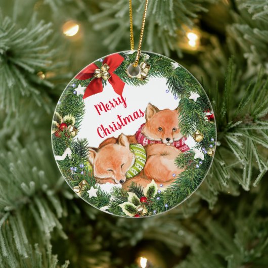 Schattige vossen met kerstkrans rond keramisch ornament (Boom)