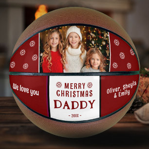 Schattige vrolijke kerst papa gezinsfoto basketbal