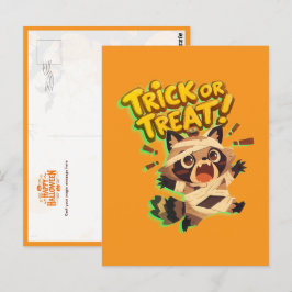 Schattige wasbeer in mummiekostuum met Trick or Tr Briefkaart