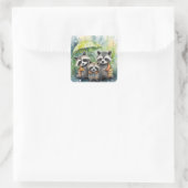 Schattige wasberen in de regen vierkante sticker (Tas)