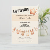 Schattige Whimsy Baby shower - Kledinglijn Uitnodi Kaart (Staand voorkant)