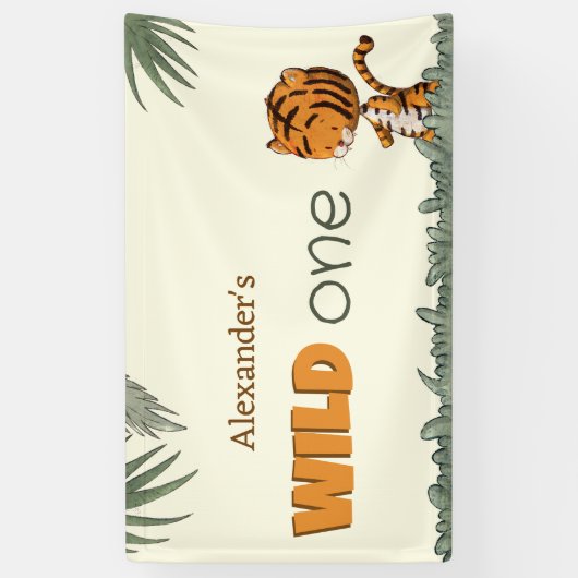 Schattige Wild One Oerwoud Safari Groen Verjaardag Spandoek (Verticaal)