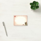 Schattige wilde eekhoorn & kleine vogel op beige post-it® notes (Kantoor)