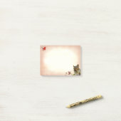Schattige wilde eekhoorn & kleine vogel op beige post-it® notes (Op bureau)