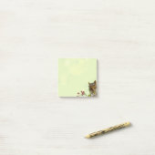 Schattige wilde eekhoorn op limoengroene Post-it-n Post-it® Notes (Op bureau)