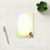 Schattige wilde eekhoorn op pastelkleuren post-it® notes (Kantoor)