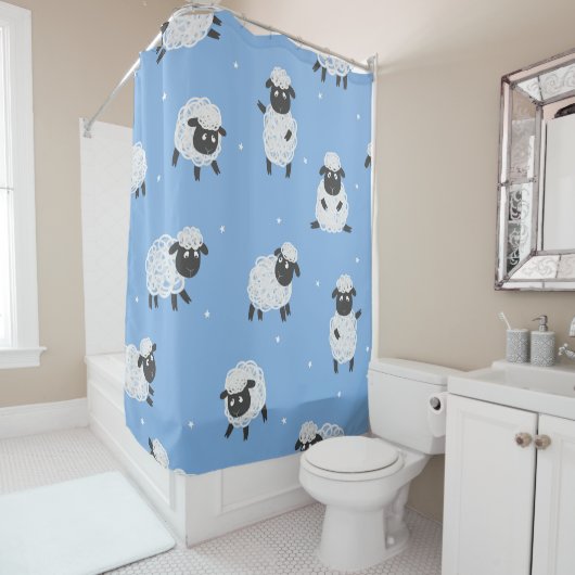 Schattige wit schaap: lammeren. douchegordijn (In situ)