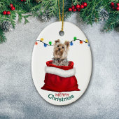 Schattige Yorkie Dog in Holiday Gift Bag Keramisch Ornament