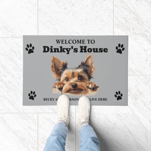 Schattige Yorkshire Terrier Hond Foto Deurmat (Binnen)