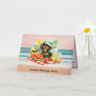 Schattige zomer oceaan strand picknick weiner hond kaart
