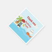 Schattige zwart haar piraat jongen in rood verjaar servet (Hoek)