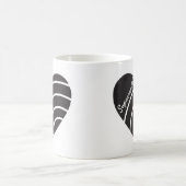 Schattige zwart hart met ringen monogram magische mok (Center)