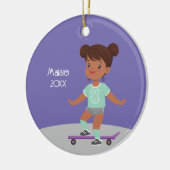 Schattige zwart meisje skateboard keramisch ornament (Links)