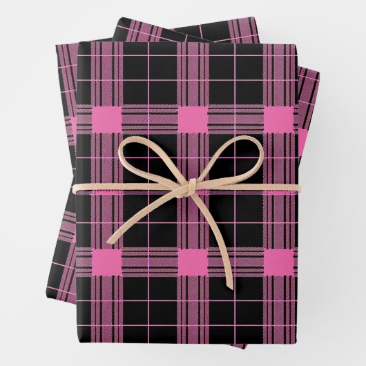 Schattige zwart roze betegeld plaid patroon inpakpapier vel (In situ)