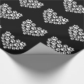 Schattige zwart wit paw print cadeaupapier (Hoek)