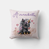 Schattige Zwarte Baby Eenhoorn en Hartjes Kussen (Voorkant)