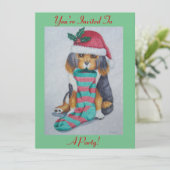 schattige zwarte en bruine puppy met kerstmis kaart (Staand voorkant)