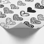 Schattige zwarte-hartenkrabbeltekening cadeaupapier (Hoek)