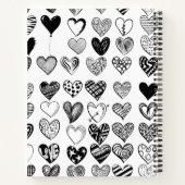 Schattige zwarte-hartenkrabbeltekening notitieboek (Achterkant)