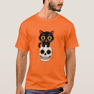 Schattige Zwarte Kat Zitgend op Schedel Halloween T-shirt