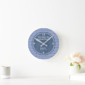Schattigee aangepaste 8-in Blauw & Wit Plaid Acryl Ronde Klok (Huis)