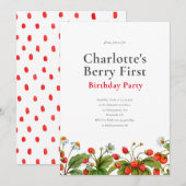 Schattigee aardbei eerste verjaardagsfeestuitnodig kaart (Voorkant / Achterkant)
