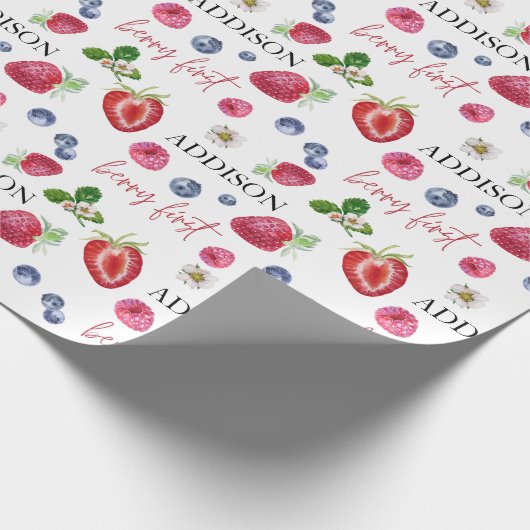 Schattigee aardbei verjaardag cadeaupapier (Hoek)