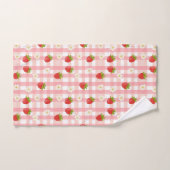 Schattigee aardbeien en bloemen op een roze gingha bad handdoek (Handdoek)