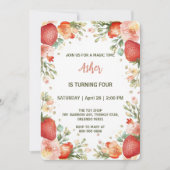 Schattigee aardbeien regenboogpatroon verjaardagsf kaart (Voorkant)