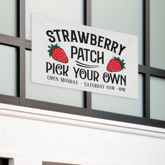Schattigee aardbeienpatch voeg dagen keer leveranc spandoek (Buitenkant Gebouw)