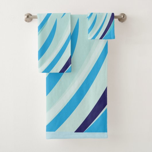 Schattigee Abstracte Blauwe Diagonale Streep Bad Handdoek (Insitu)