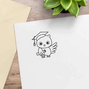 Schattigee Afstuderen Uil in een Pet met een Scrol Rubberstempel