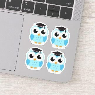 Schattigee afstuderen uilen met zwarte petten/pett sticker