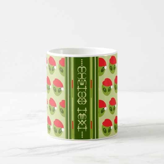 Schattigee Alien in Santa Hat Motif Jouw tekst in Koffiemok (Center)