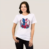 Schattigee Amerikaanse vlag en rode bloemen patrio Tri-Blend Shirt (Voorkant volledig)