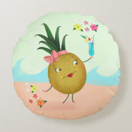 Schattigee ananas op het strand rond kussen