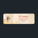 Schattigee  Angel Christmas Retour Adres Label<br><div class="desc">Een schattige en charmante  porseleinen kinderengel op een crème en gouden waterverf achtergrond met een strooi van kerststerren. Zorg ervoor dat u de familienaam en het jaar naar eigen keuze bewerkt op deze mooie retouradresslabels.</div>