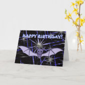 Schattigee Anime Baby Bat Koumori Verjaardag (Nigh Kaart (Gele Bloem)