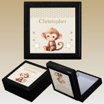 Schattigee apensterren Naam toevoegen Brown Keepsa Cadeaudoosje<br><div class="desc">Keepsake Gift Box voor kinderen. Personaliseer met een naam. Met een schattige aap,  stippen en sterren met de kleuren bruin en wit.</div>