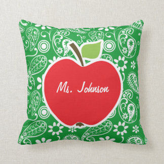 Schattigee Apple op Kelly Green Paisley Kussen