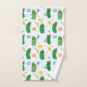 Schattigee augurken spelen Pickleball op wit Bad Handdoek (Handdoek)