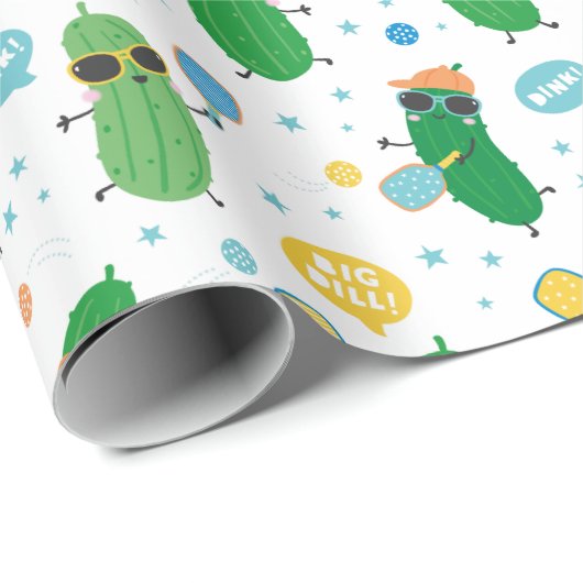 Schattigee augurken spelen Pickleball op wit Cadeaupapier (Rol Hoek)