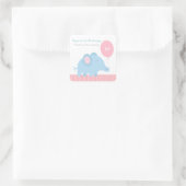Schattigee baby blauwe olifant met een roze ballon vierkante sticker (Tas)
